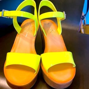 NWT NEON YELLOW WEDGES!